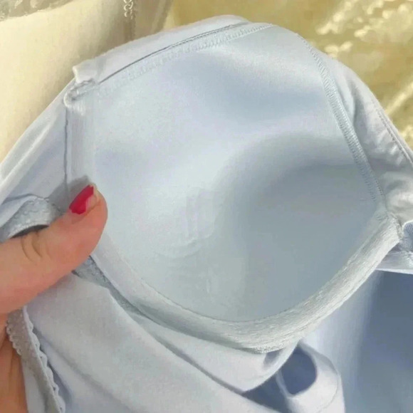 y2k Vintage Bali Light Blue Halter Top Built in Bra Women's Size 36B - Picture 3 of 5